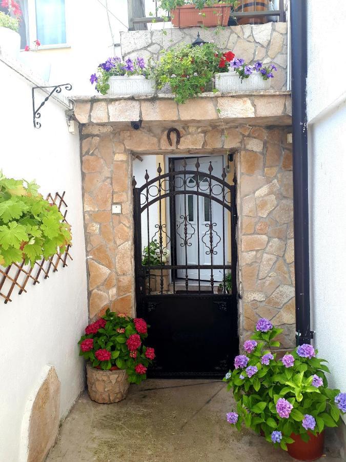 Hostel Miran Мостар Экстерьер фото